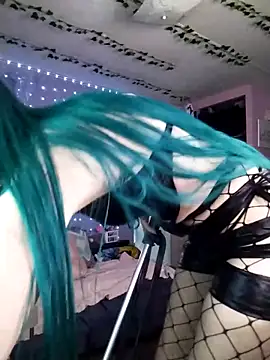 Purple2StayThnxx online show from 23, 4, 2026