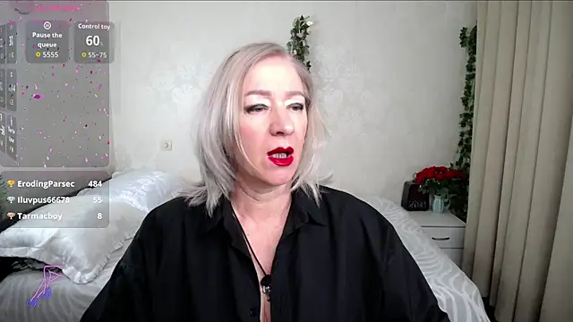 Snapshot of hunters_woman chatting on 29, 5, 2026 hunters woman online show from 29, 5, 2026