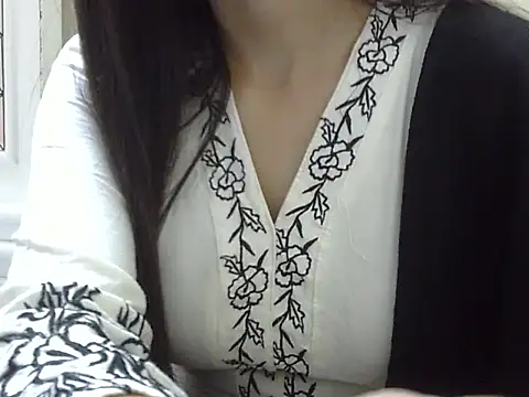 Snapshot of Simranjeet_kaur26 chatting on 18, 11, 2025 Simranjeet kaur26 online show from 18, 11, 2025