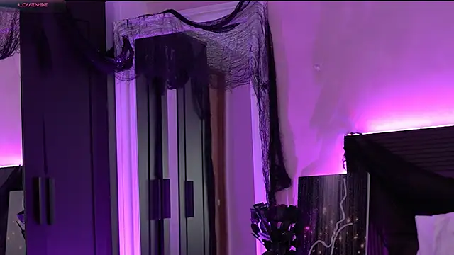 Melany Ass online show from 27, 10, 2025