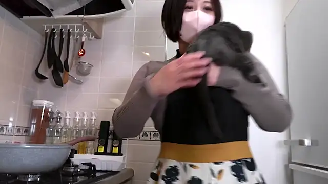 Snapshot of miyuki105 chatting on 13, 10, 2025 miyuki105 online show from 13, 10, 2025