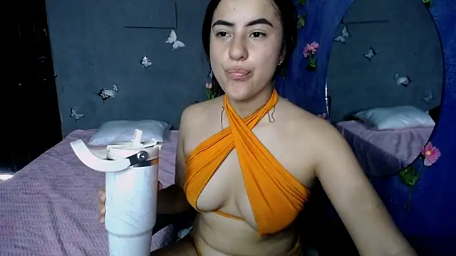 Snapshot of Karina_sweet1 chatting on 15, 10, 2025 Karina sweet1 online show from 15, 10, 2025