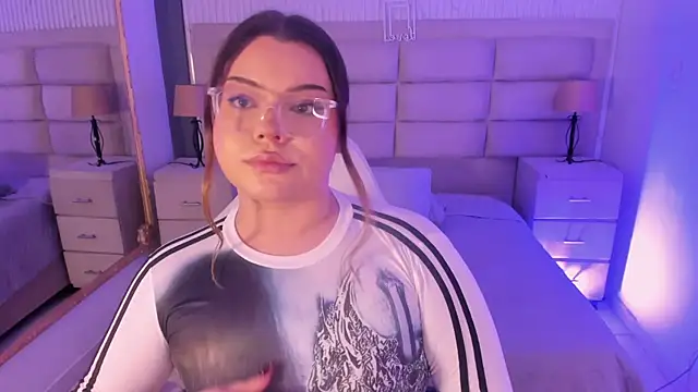 Maxxxine1 online show from 18, 1, 2026