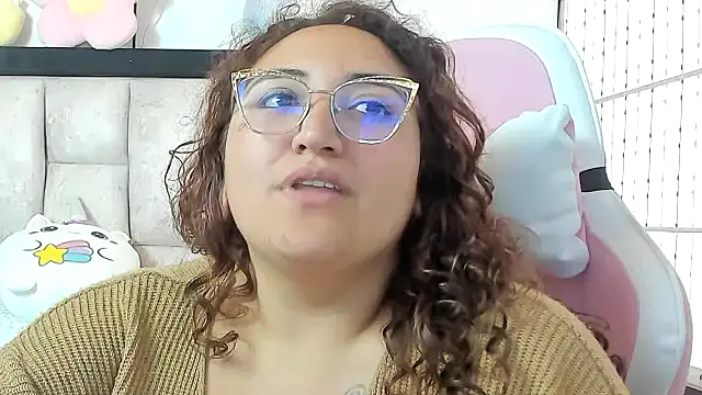 charlloteevans X online show from 17, 9, 2025