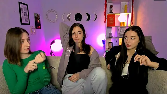 eva smiith  online show from 28, 4, 2026