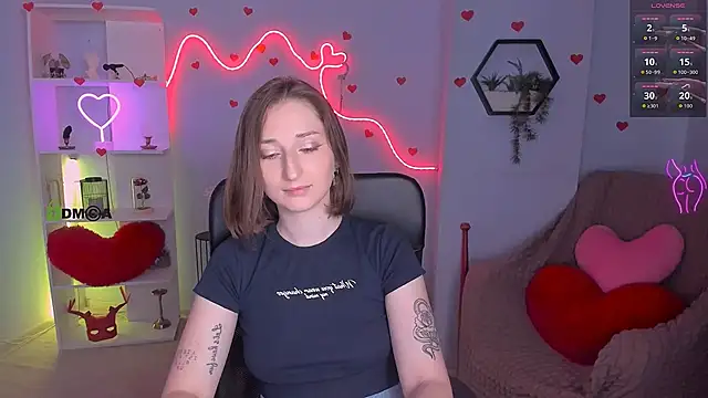 eva smiith  online show from 12, 6, 2026