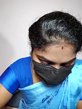 Snapshot of Tamil_Princess12 chatting on 1, 11, 2025 Tamil Princess12 online show from 1, 11, 2025