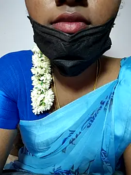 Snapshot of Tamil_Princess12 chatting on 5, 11, 2025 Tamil Princess12 online show from 5, 11, 2025