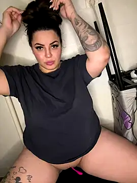 sexybunny18255 online show from 5, 1, 2026