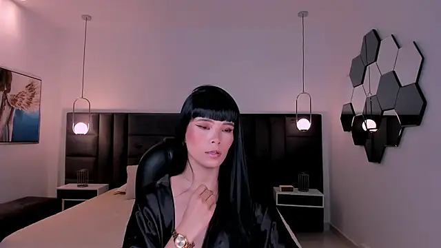 AgathaKondo  online show from 14, 4, 2026