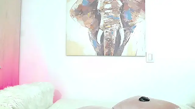 ParisRoux online show from 5, 4, 2026