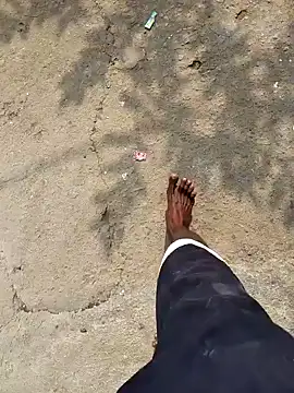 RAYI Queen 4 online show from 3, 2, 2026