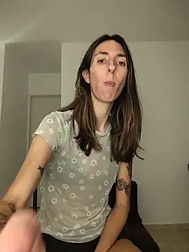 sweetsinxxx online show from 24, 4, 2026