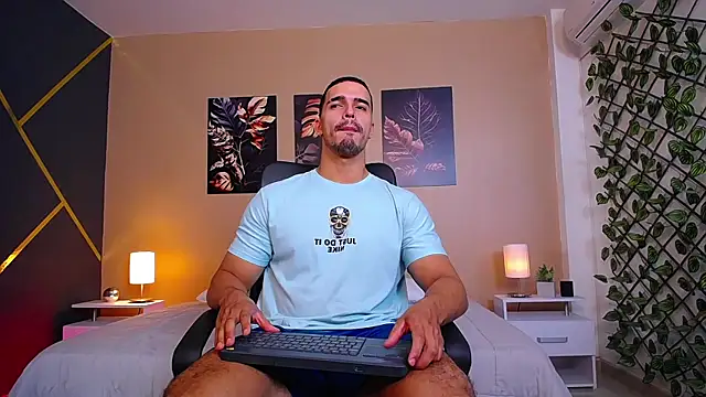 ChristopherBlack  online show from 18, 10, 2025