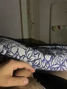 Snapshot of carapace31 chatting on 18, 12, 2025 carapace31 online show from 18, 12, 2025