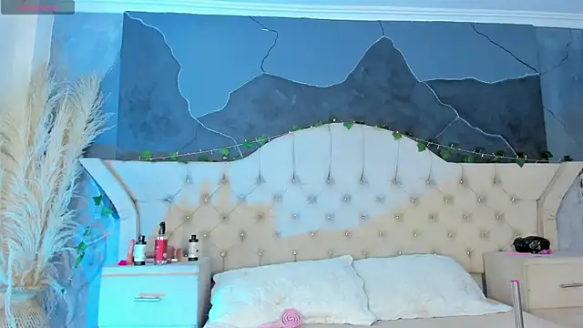 AmbarFoxx  online show from 7, 1, 2026