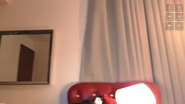 PrincePoppy online show from 9, 10, 2025