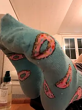 Teafeet online show from 7, 3, 2026