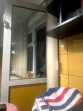 Snapshot of adiluci1 chatting on 2, 11, 2025 adiluci1 online show from 2, 11, 2025