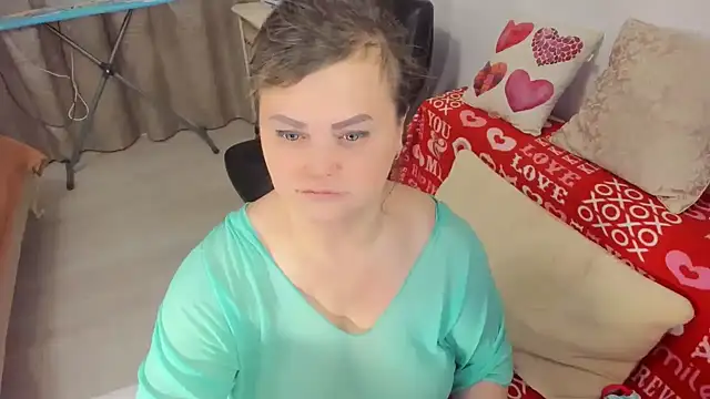 MildMature online show from 7, 12, 2024