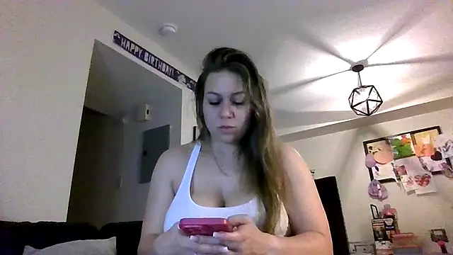 Snapshot of thedevinemama chatting on 24, 6, 2026 thedevinemama online show from 24, 6, 2026