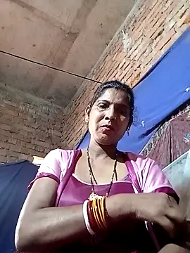 Snapshot of Savita992 chatting on 13, 5, 2026 Savita992 online show from 13, 5, 2026