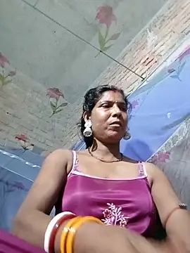Snapshot of Savita992 chatting on 28, 5, 2026 Savita992 online show from 28, 5, 2026