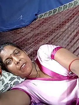 Snapshot of Savita992 chatting on 4, 6, 2026 Savita992 online show from 4, 6, 2026