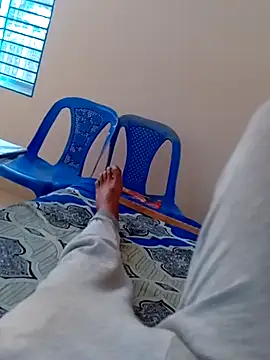 hackyourpussyxh online show from 6, 2, 2026