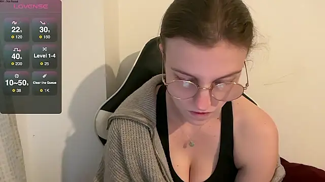 BustyKellyXXX online show from 13, 1, 2026