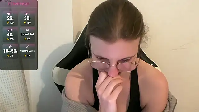 BustyKellyXXX online show from 15, 1, 2026