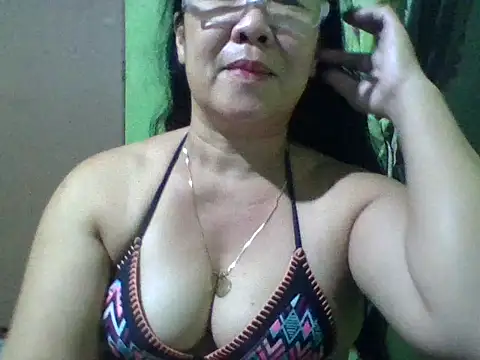 mommasexy29 online show from 8, 2, 2026
