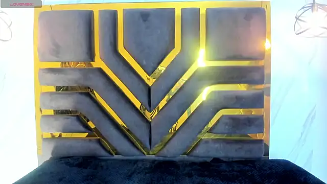 Zafiro claire online show from 1, 10, 2025