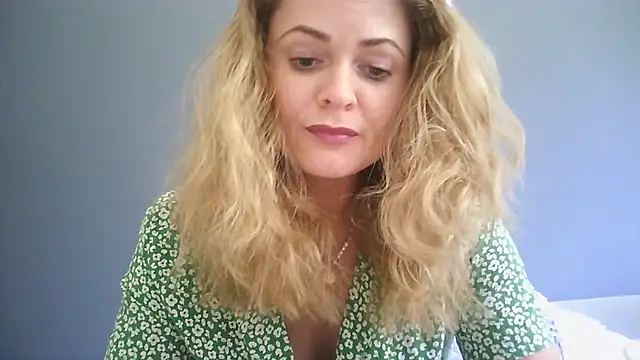 Snapshot of Ginger-bb chatting on 25, 6, 2026 Ginger-bb online show from 25, 6, 2026