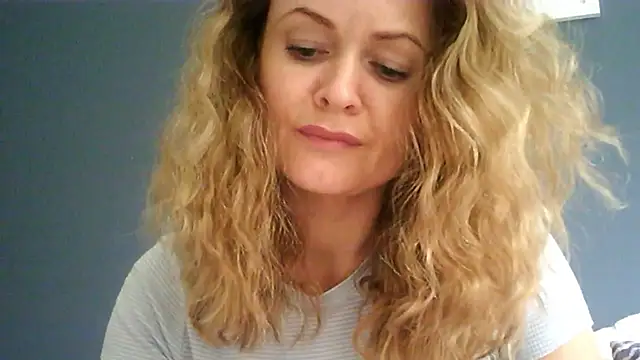 Snapshot of Ginger-bb chatting on 10, 7, 2026 Ginger-bb online show from 10, 7, 2026