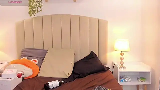 Rachel Donnelly online show from 11, 10, 2025