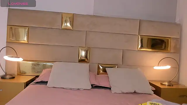 lesly cutee online show from 18, 4, 2026