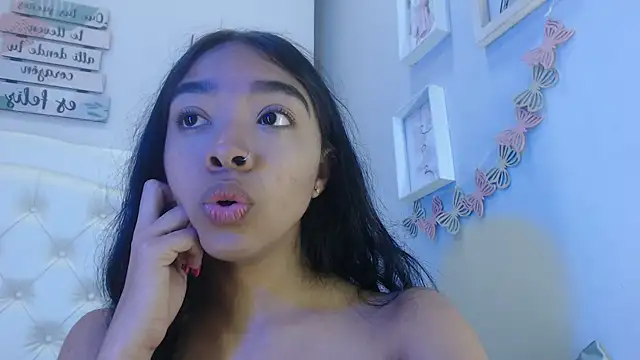 pocahontamoon online show from 19, 9, 2025