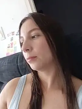 Arianna Moss online show from 5, 7, 2026