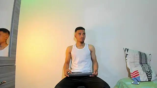 Snapshot of kenan_2601 chatting on 24, 11, 2025 kenan 2601 online show from 24, 11, 2025