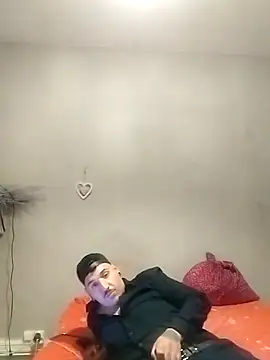 Snapshot of JuicyBigcock@xh chatting on 9, 9, 2025 JuicyBigcockxh online show from 9, 9, 2025