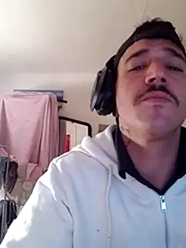 JuicyBigcockxh online show from 14, 5, 2026