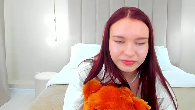 Snapshot of NoraHaynes chatting on 19, 9, 2025 NoraHaynes online show from 19, 9, 2025