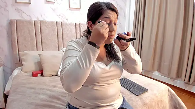 Paula And online show from 23, 10, 2025