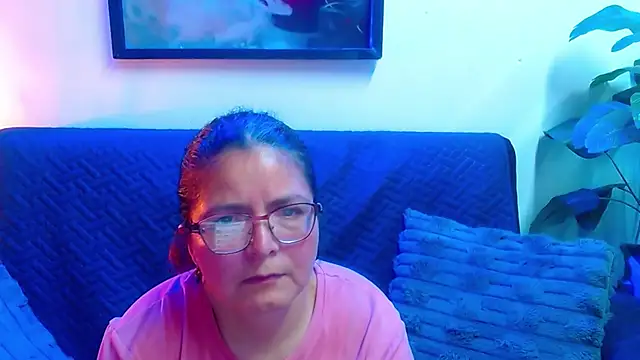 Snapshot of Linda_banks_ chatting on 6, 5, 2026 Linda banks online show from 6, 5, 2026