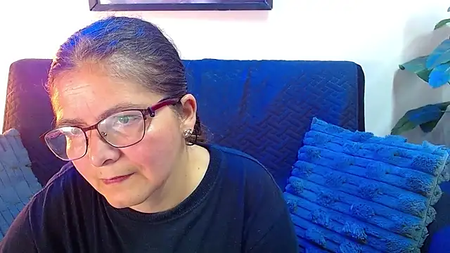Snapshot of Linda_banks_ chatting on 6, 6, 2026 Linda banks online show from 6, 6, 2026