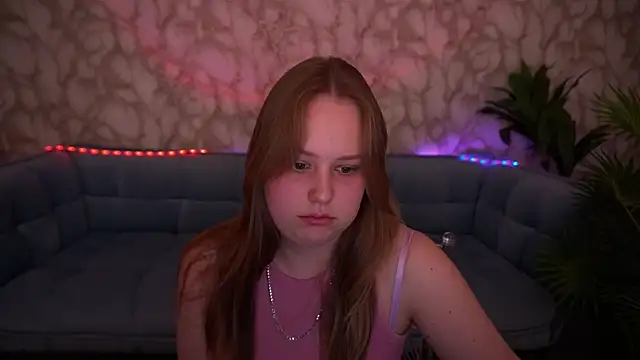 CrystallPaws online show from 13, 10, 2025