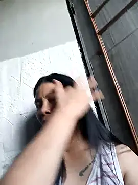 Snapshot of Uniquebeauty32 chatting on 3, 3, 2026 Uniquebeauty32 online show from 3, 3, 2026