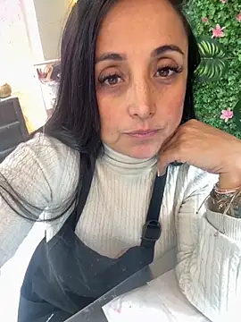 hotadhara01 online show from 4, 11, 2025