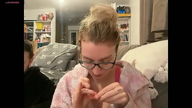 harleyblair online show from 10, 2, 2026